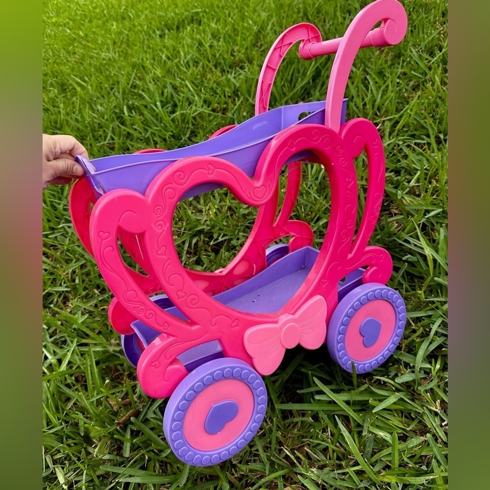 Kid connection heart shaped tea push trolley